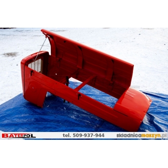 Maska standard lakierowana proszkowo URSUS C-360 CZERWONA